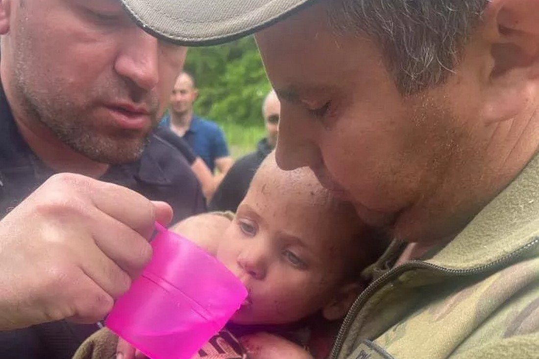 2-річну дівчинку знайшли після трьох днів пошуків: вона вижила сама у лісі на Харківщині
