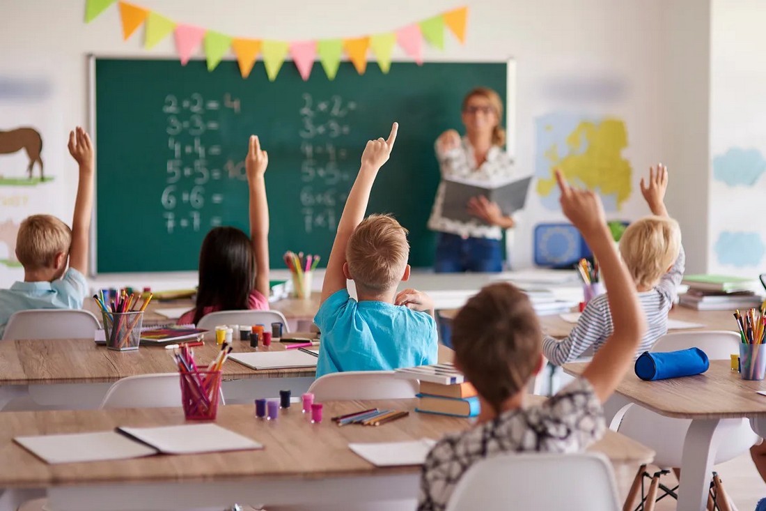 У школах Польщі знижується кількість учнів з України – в чому причина