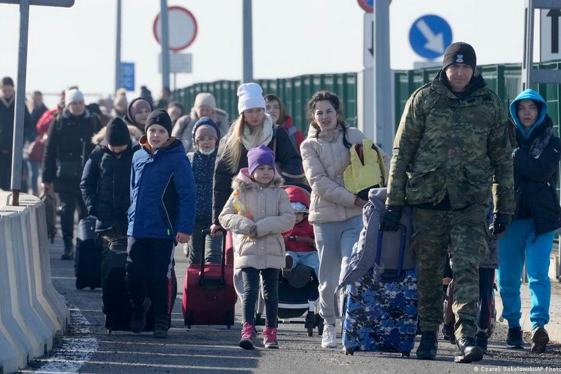 У Польщі продовжили термін легального перебування для українських біженців