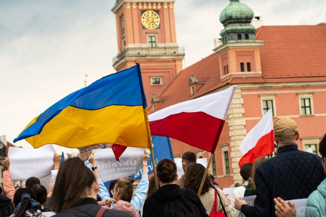 Українські біженці у Польщі можуть отримати допомогу до 6000 грн – як подати заявку