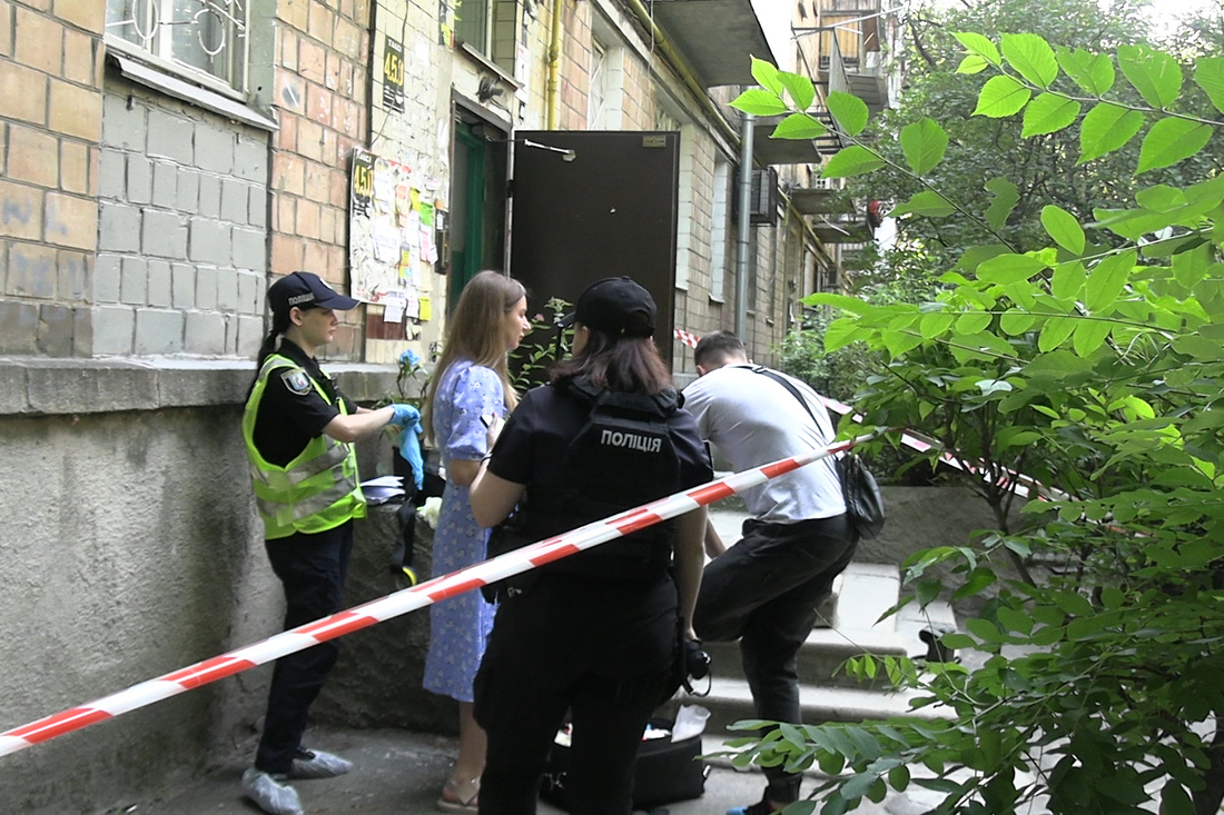 Києва знайшли тіла 15-річних дівчат