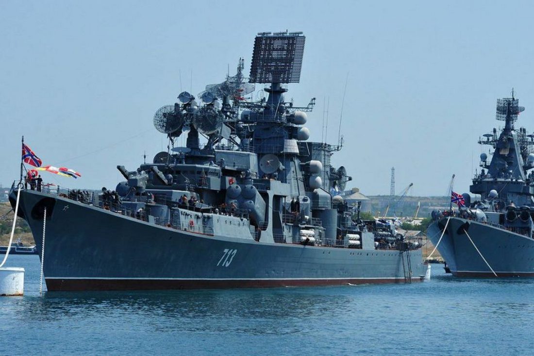 Окупанти починають забирати Чорноморський флот РФ з Криму