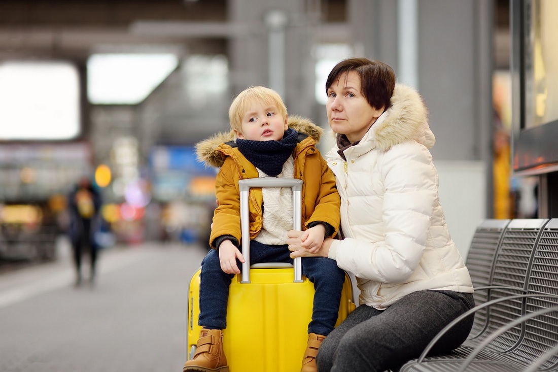 Виїзд дітей за кордон в Україні ввели важливі зміни щодо терміну дії довіреності