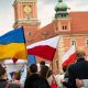 Що робити українцям у Польщі при втраті статусу PESEL UKR та виплат 500+ на дітей – важливо знати
