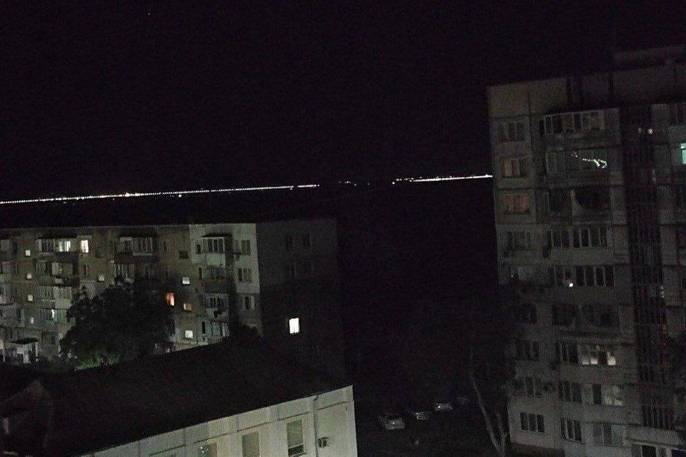 Кримський міст 17 липня втомився? Що там відбувається (фото, відео)