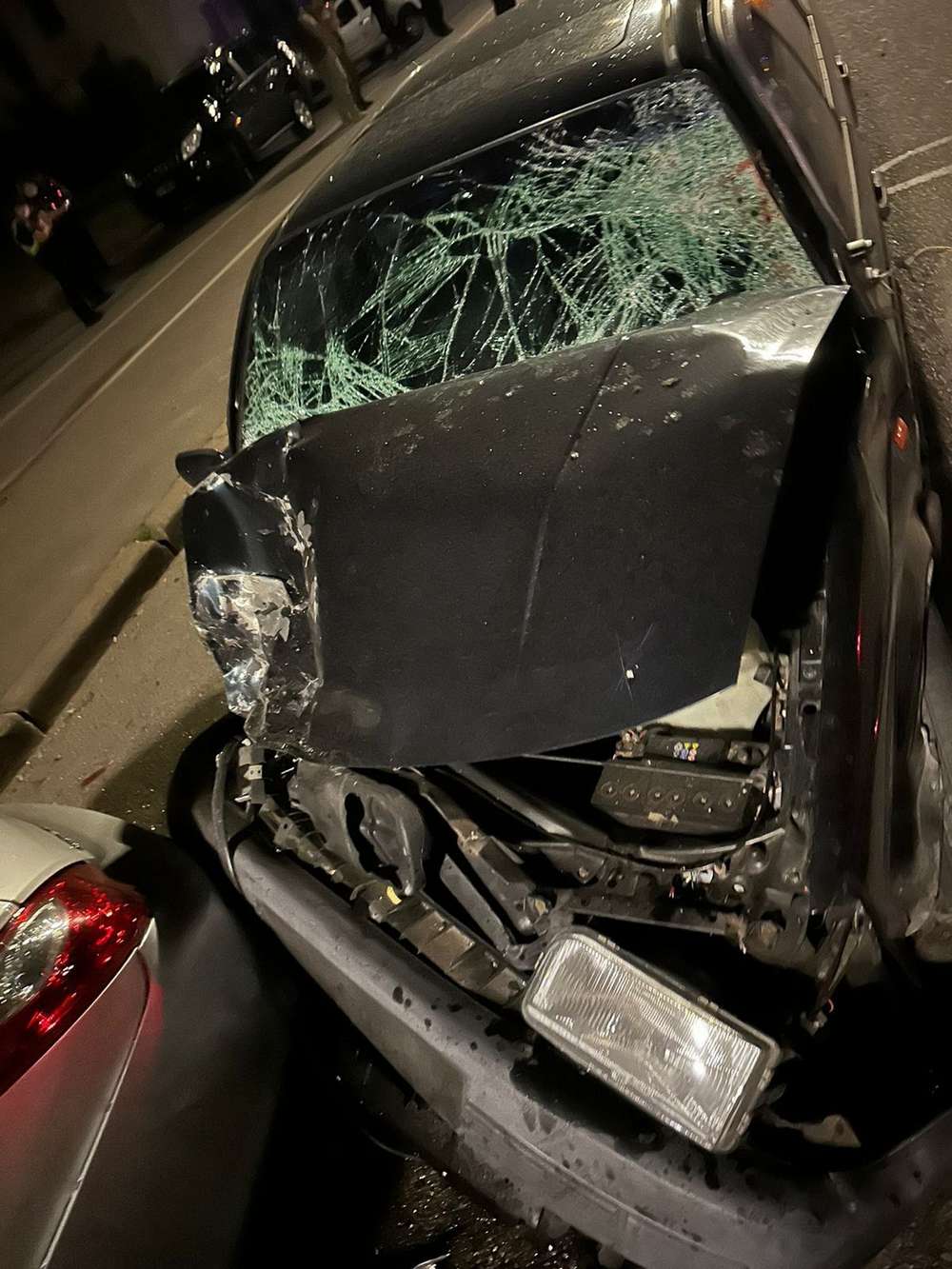 У Києві на блокпосту водій збив двох військових і протаранив авто з третім – є загиблий