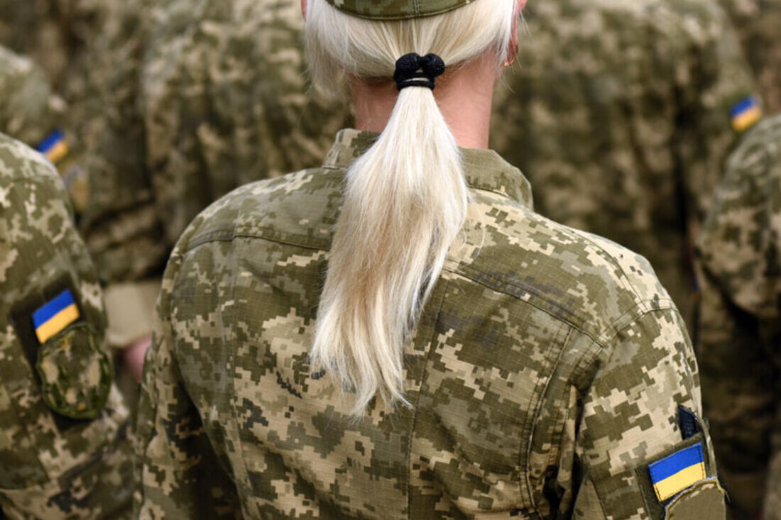 Чи можуть мобілізувати жінок в Україні під час війни