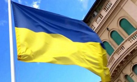 Для українців за кордоном спростили доступ до ще однієї послуги Мінреінтеграції