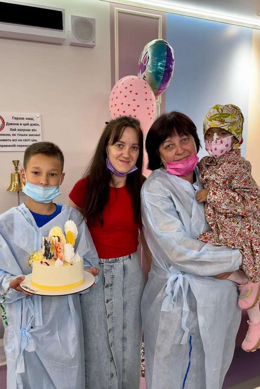 Вперше в Україні провели трансплантацію кісткового мозку дитині з остеопетрозом 2