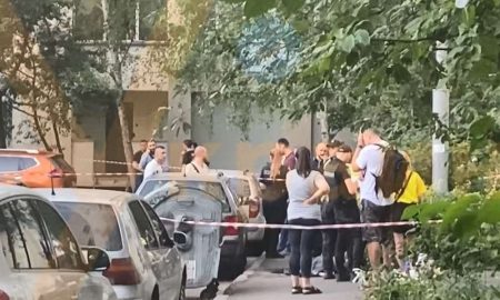 У Києві одразу дві дитини випали з багатоповерхівки і загинули (відео)