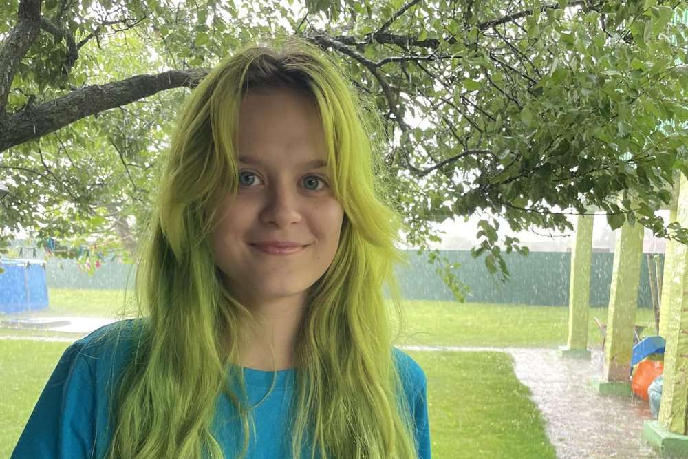Мабуть уперше в Україні: 16-річна дівчина змінила по-батькові на по-матері – як тепер її звуть