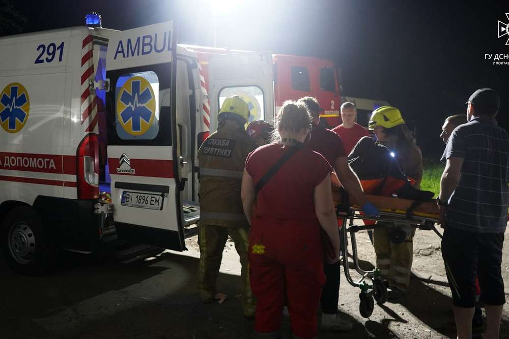 Вибух у багатоповерхівці у Полтаві: все, що відомо станом на ранок 7 серпня (фото)