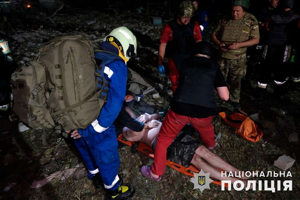 З'явилося відео моменту повторного удару по Покровську під час рятувальної операції