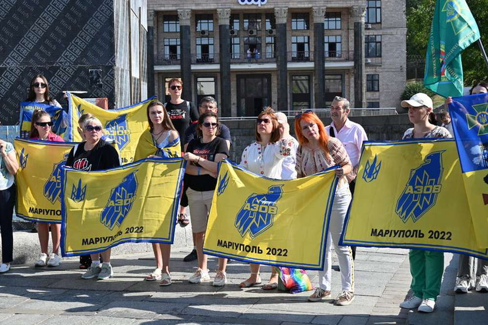 500 днів у полоні рідні полонених прикордонників Маріуполя вийшли на мітинг у Києві 8