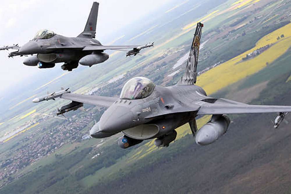 Молоді українські пілоти вже розпочали навчання на F16 – командувач ПС ЗСУ