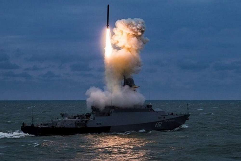 Росія вивела у Чорне море новий ракетоносій Циклон – що відомо