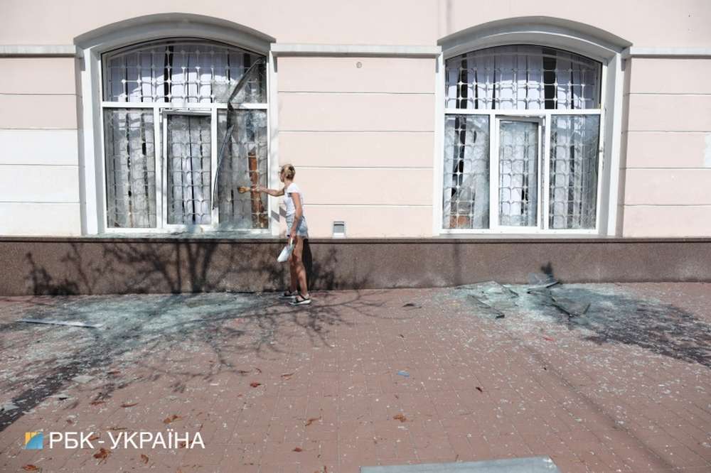 Центр Чернігова після російського удару 19 серпня – як виглядає місто (фото) 6
