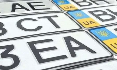 У Німеччині чиновник намалював свастику на авто з українськими номерами (2)