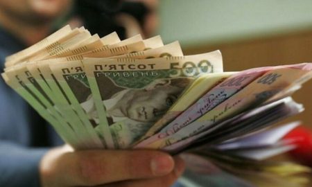 В Україні продовжили строки для ідентифікації отримувачів пенсій та соцвиплат в Ощадбанку