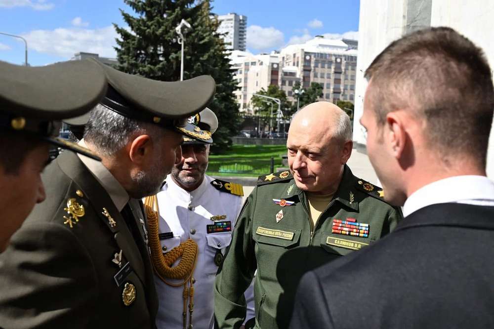Иранская военная делегация 1
