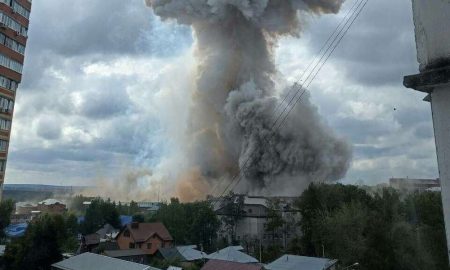 Треш-новини з боліт 9 серпня: вибух під Москвою, загадкова гігантська пляма, горять лахи військових