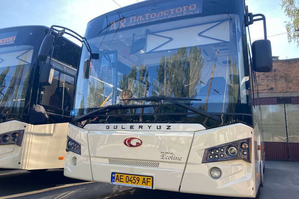 У Кривому Розі вийшли на маршрути 10 безкоштовних турецьких автобусів GULERYUZ