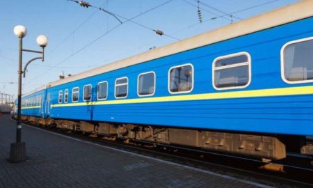 Потяг №120 Запоріжжя-Львів виконує евакуаційні перевезення населення