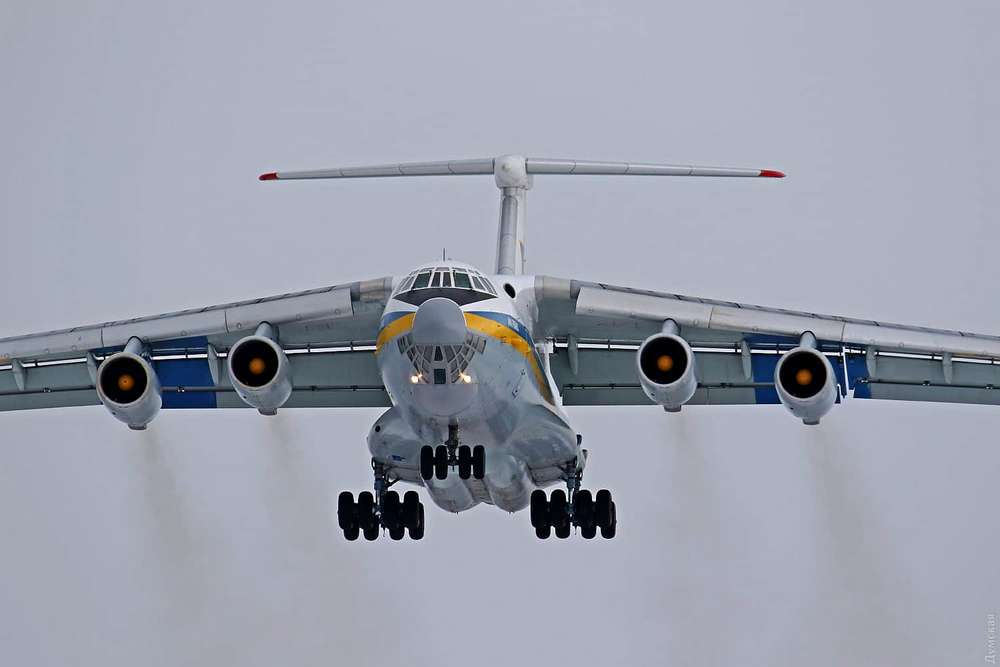 Для чого росія використовує літаки Іл-76, частину з яких знищили на аеродромі під Псковом – розповів Ігнат