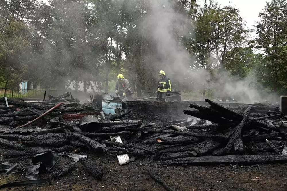 На Рівненщині вогонь знищив церкву ХІХ століття (фото)