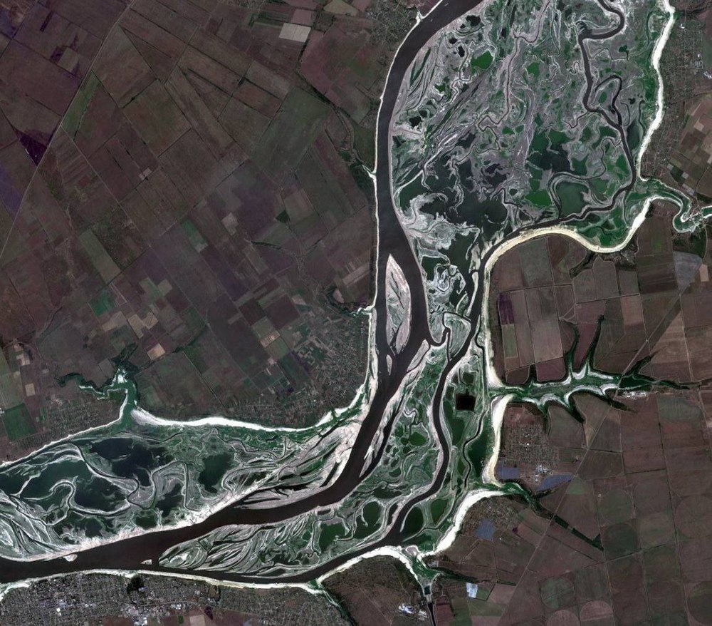 Супутникові знімки як зараз виглядає колишнє Каховське водосховище 1