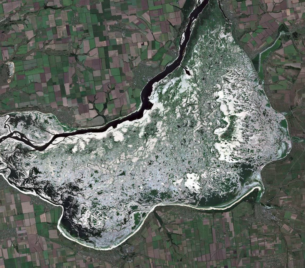 Супутникові знімки як зараз виглядає колишнє Каховське водосховище 2