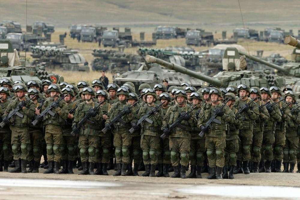 Скільки російських військ і техніки задіяні проти України – розповіли у ГУР