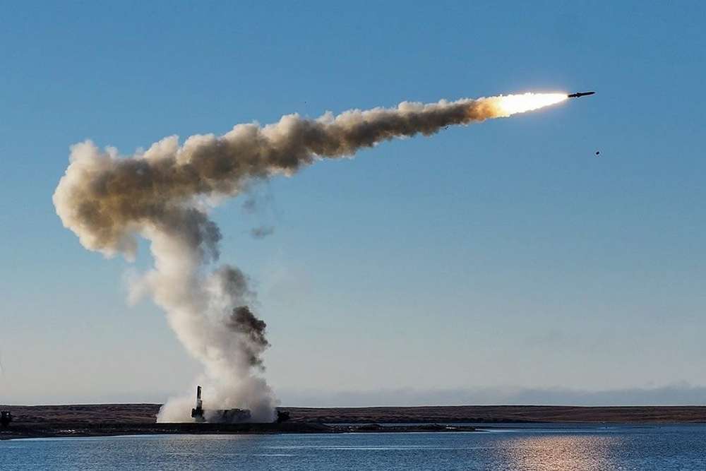Окупанти можуть перенаправити ракетні удари Кинджалами на українські порти - Гуменюк