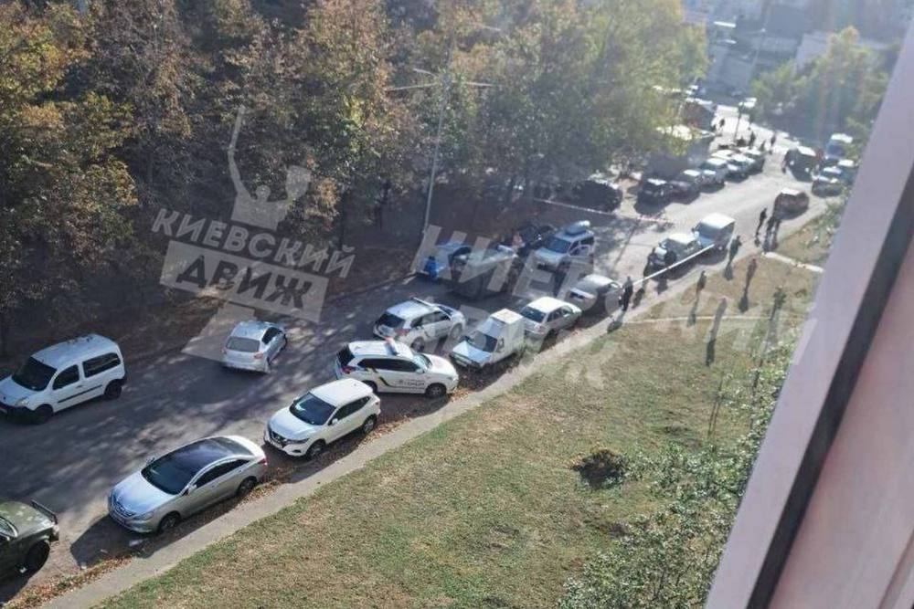 На блокпосту у Києві сталася стрілянина