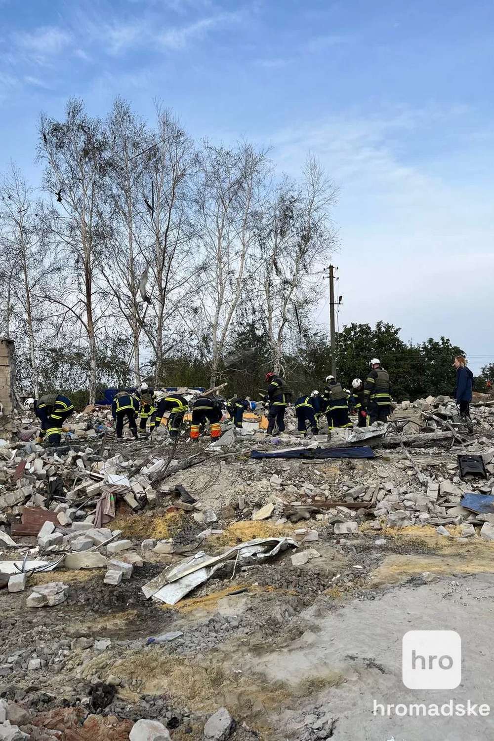 «Одною ракетою поховали все село». Який вигляд має Гроза на Харківщині після російської атаки3