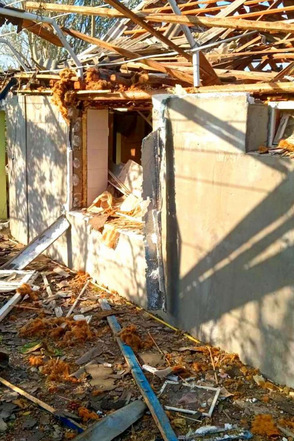 У Бериславі знайшли тіло жінки під завалами будинку, куди окупанти вдарили 19 жовтня9
