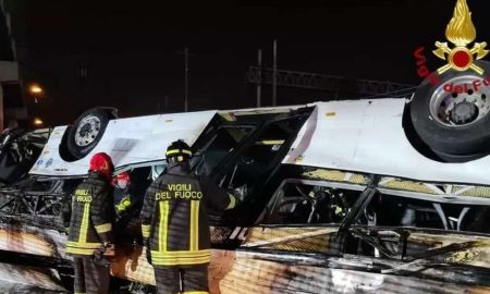 В Італії автобус упав з естакади, серед загиблих є українці