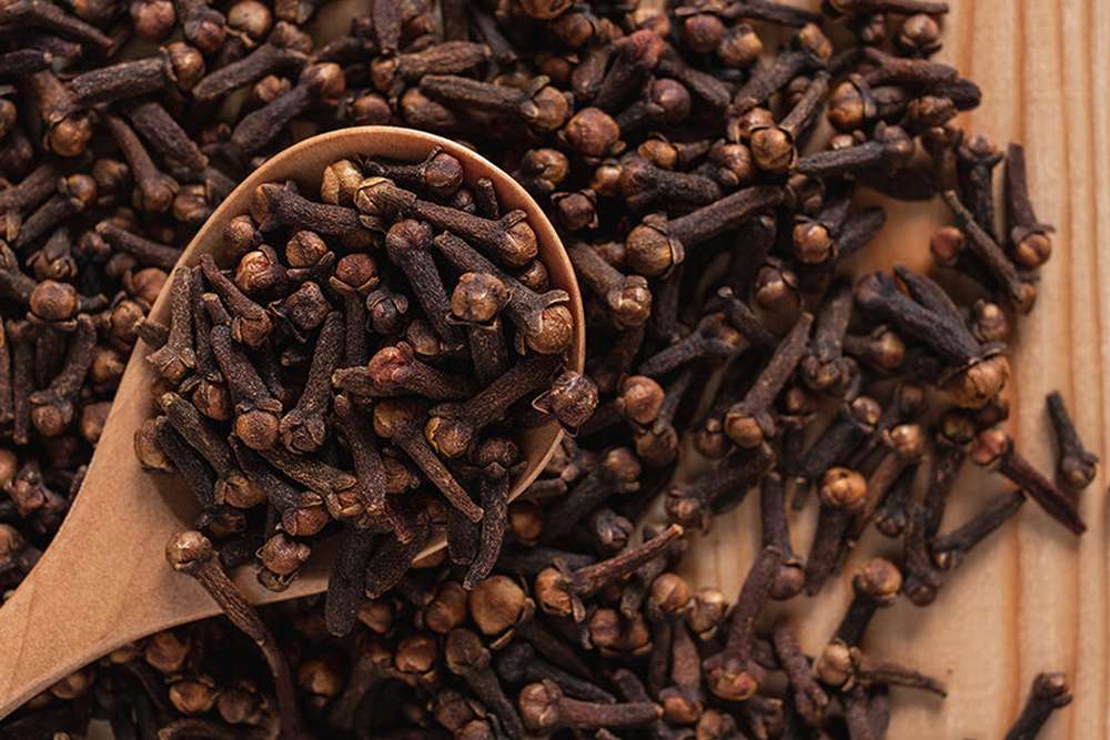 Що додати в каву для аромату, смаку і користі – 7 несподіваних варіантів