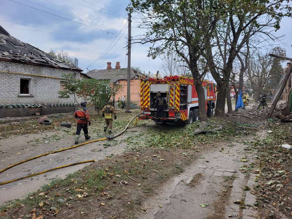 Армія рф скинула керовані авіабомби на Куп’янськ: фото наслідків