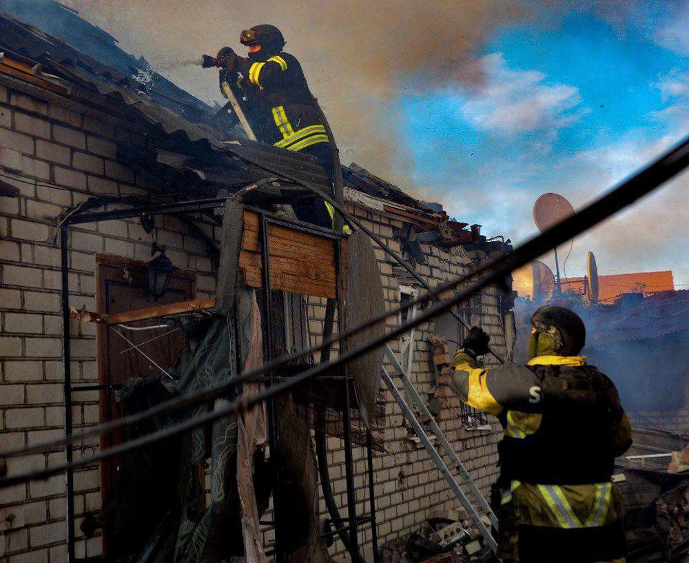 Херсонщина 23 жовтня цілий день була під ворожим вогнем, виникло шість пожеж (фото)
