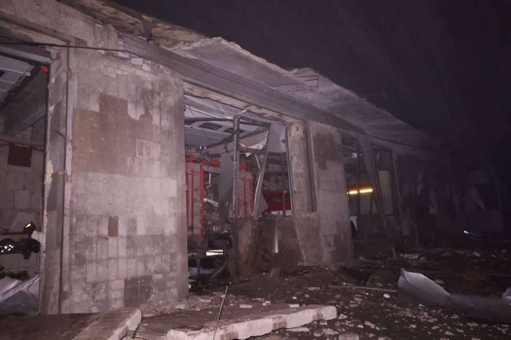 Ворог завдав ракетного удару по пожежній частині в Ізюмі – багато поранених