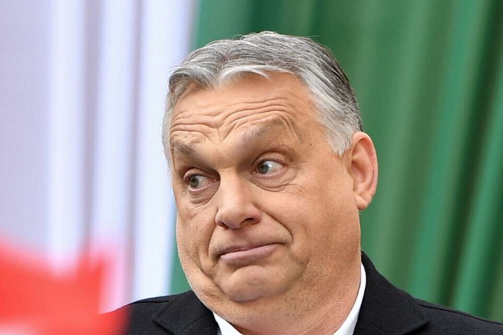 Угорщина обіцяє блокувати початок переговорів про вступ України до ЄС – Кулеба відповів