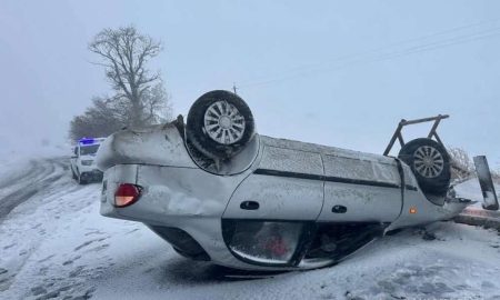 Негода в Україні: на 14 дорогах перекрито рух, у 16 областях знеструмлення (оновлюється)