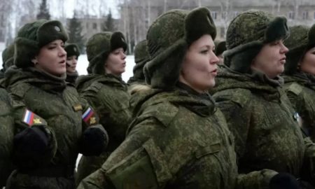 Росіяни наймають жінок у штурмові загони