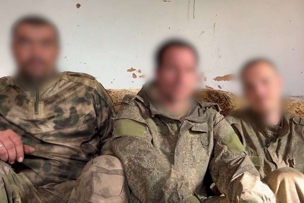 Беззбройний боєць 92 ї бригади ЗСУ взяв в полон трьох окупантів – як це було (фото, відео)2