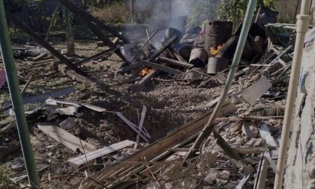 На Херсонщині окупанти обстріляли житлові квартали і завод. 2 людини загинуло, ще 8 поранено