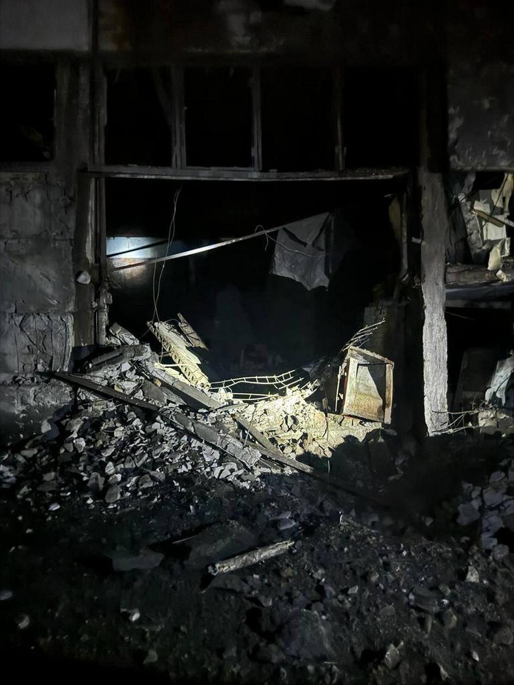 Окупанти вдарили ракетами по лікарні та шахті на Донеччині є загиблий і поранені2