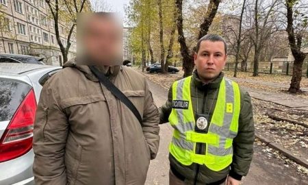 У Києві чоловік напав на жінку з дитиною, бо ті говорили українською – що відомо11