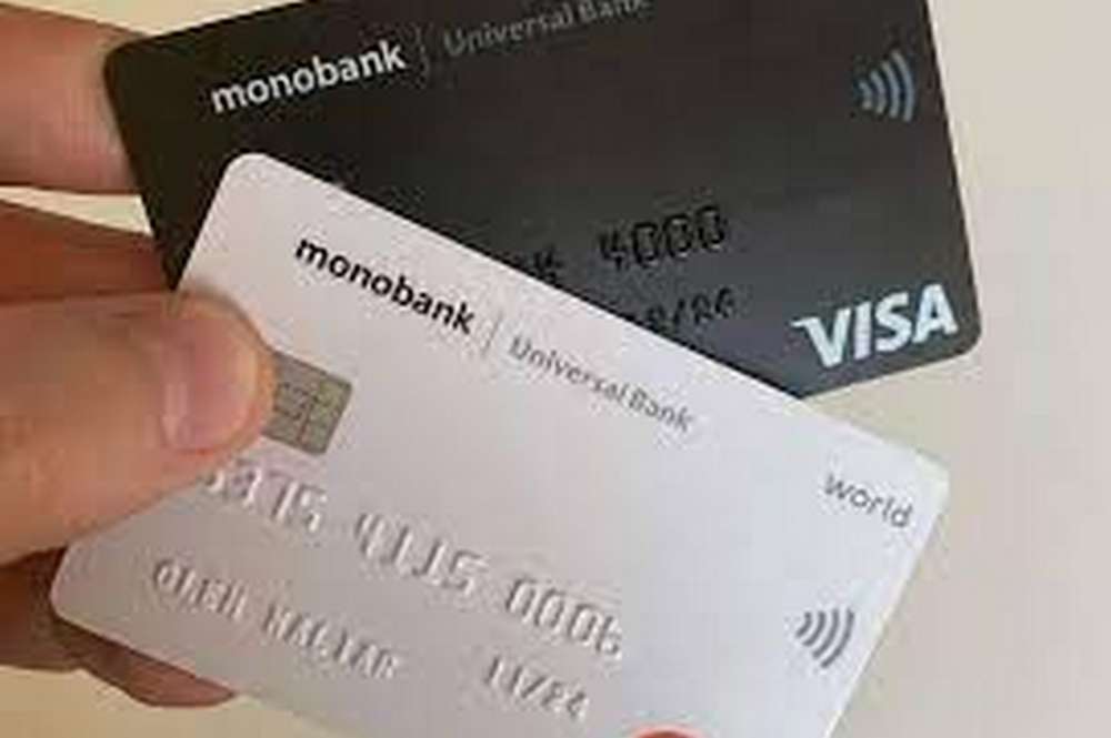 У жінки з картки Монобанк списали 42 тисячі гривень чи повернув суд гроші