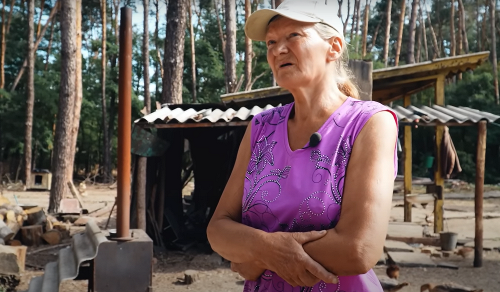 Українка живе на безлюдному острові посеред Дніпра вже 21 рік (фото, відео)5